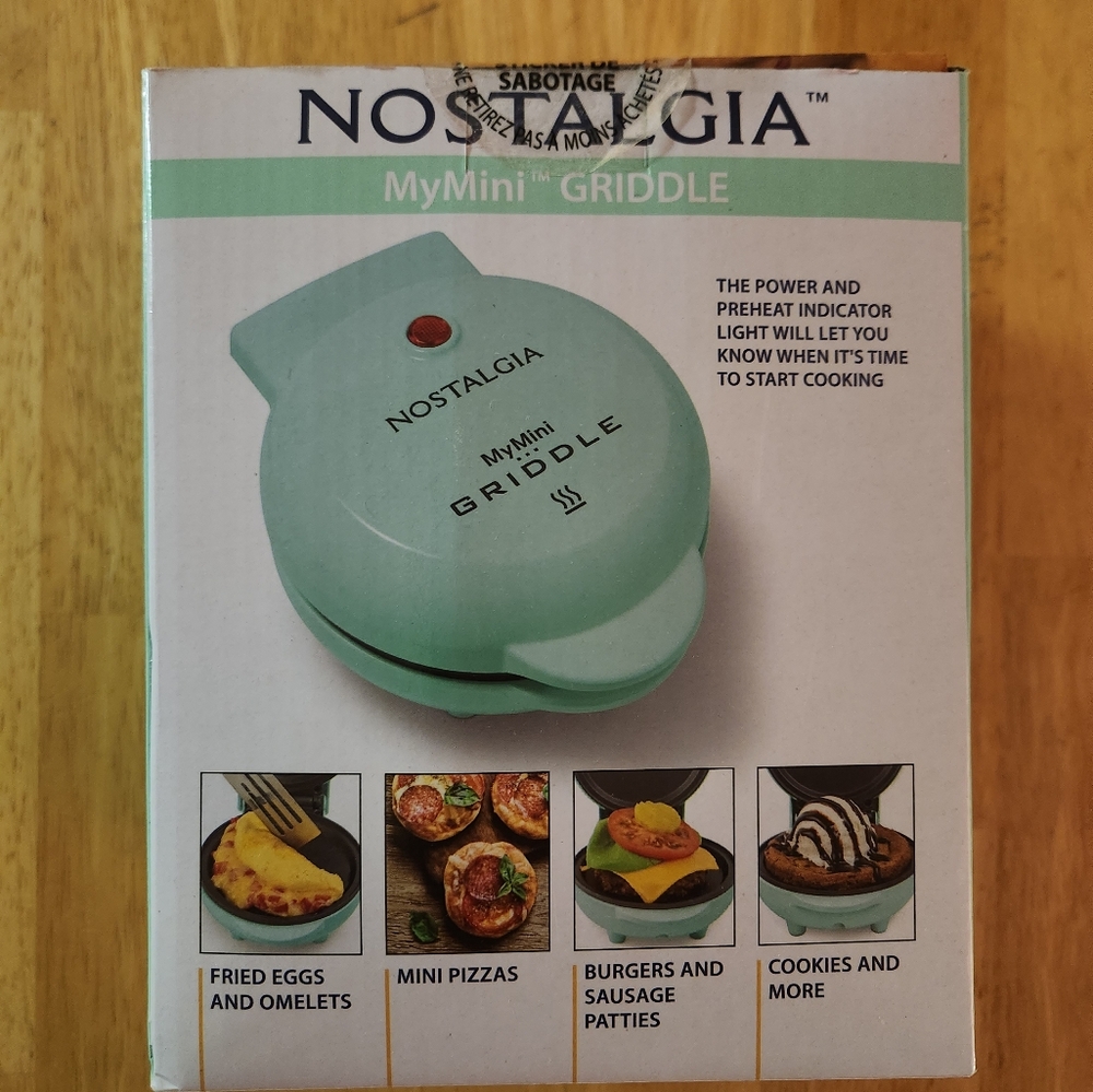 Nostalgia MyMini Griddle in Light Green